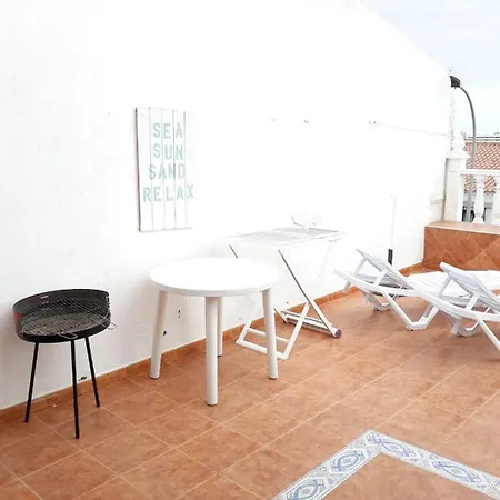 Semesterbostad House-bungalow-apartment Costa Adeje *