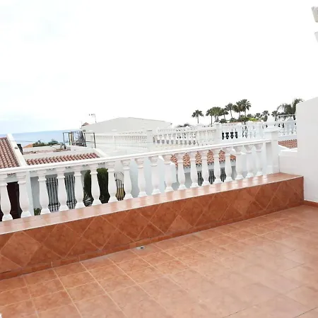 Semesterbostad House-bungalow-apartment Costa Adeje *